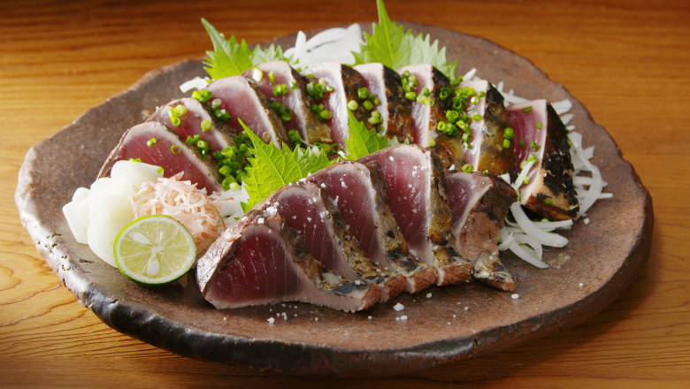 高知流のかつおのたたきの食べ方